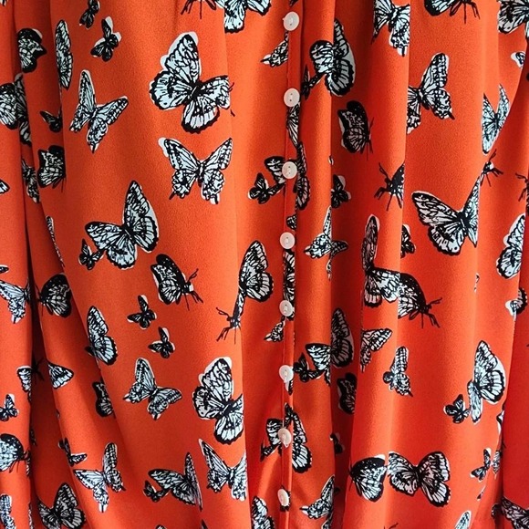Karen Kane Orange Butterfly Button Tie Blouse Size Medium Boho Whimsical Top - Picture 2 of 6